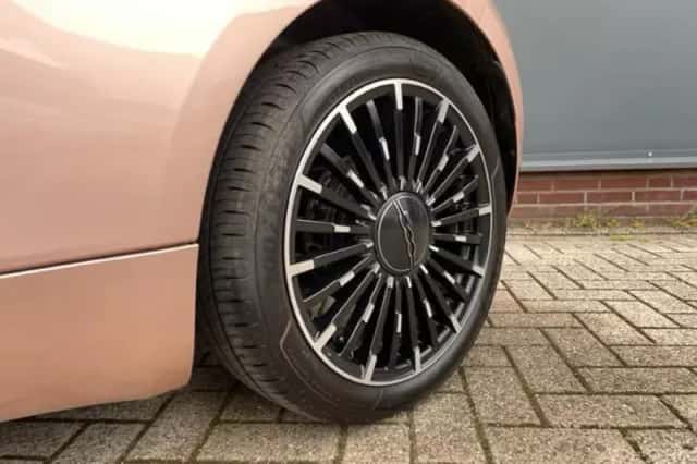 Fiat 500 (2021) thumbnail 3