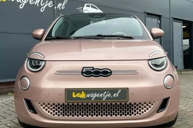 Fiat 500 (2021) thumbnail 4