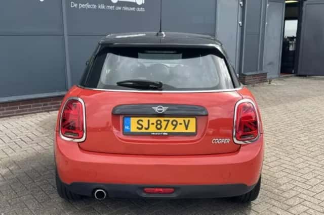 MINI Cooper (2018) thumbnail 5
