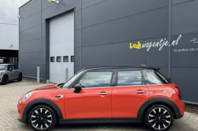 MINI Cooper (2018) thumbnail 6