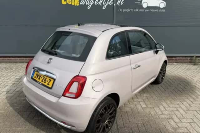 Fiat 500 (2020) thumbnail 2