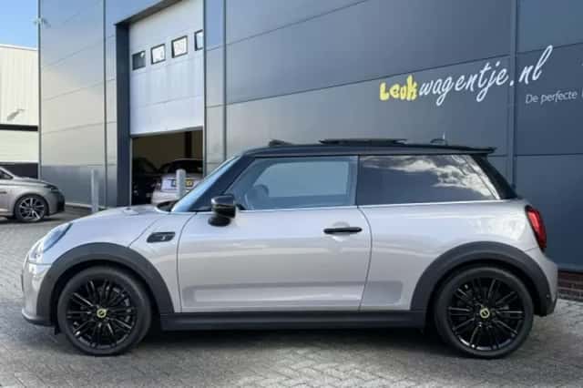 MINI Mini Electric (2021) thumbnail 6
