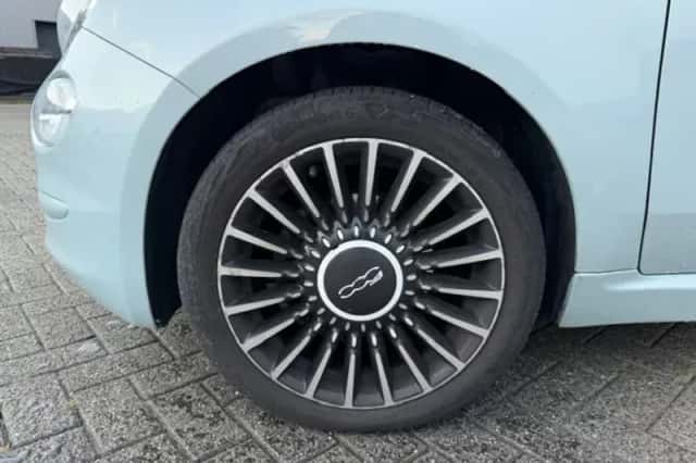 Fiat 500 (2020) thumbnail 3
