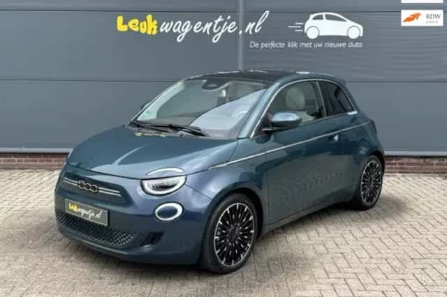 Fiat 500 (2022) thumbnail 1