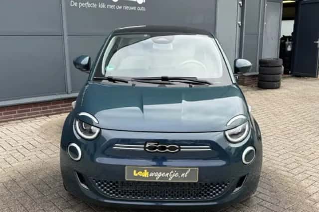 Fiat 500 (2022) thumbnail 4