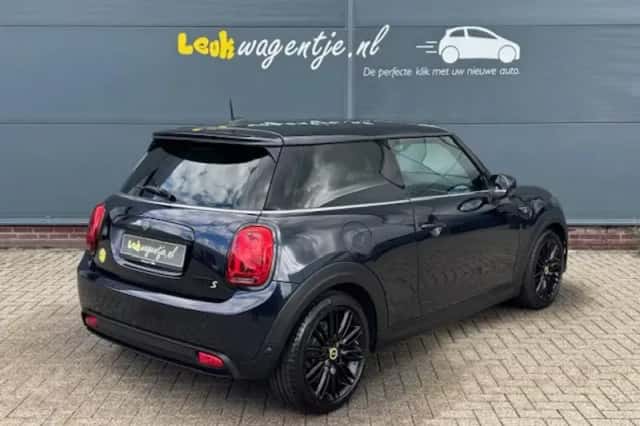 MINI Mini Electric (2021) thumbnail 2
