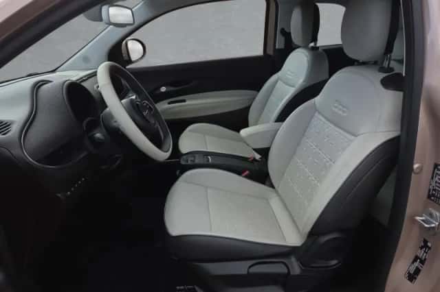 Fiat 500 (2022) thumbnail 6