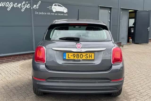 Fiat 500 (2018) thumbnail 5