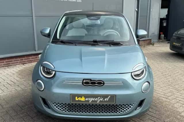 Fiat 500 (2021) thumbnail 4