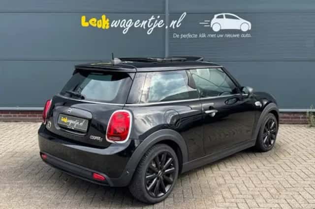 MINI Mini Electric (2020) thumbnail 2