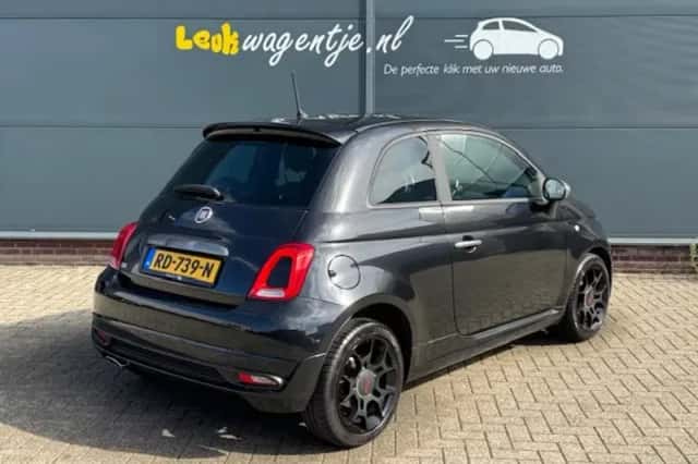 Fiat 500 (2017) thumbnail 2
