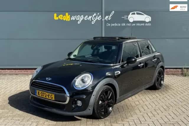 MINI One (2016) thumbnail 1