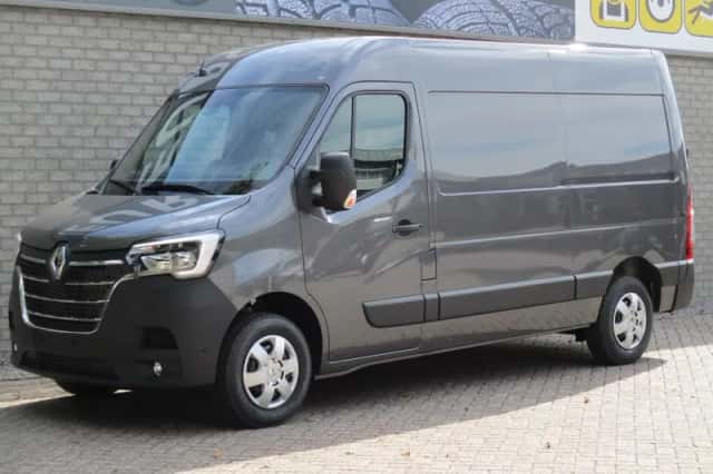 Renault Master (2022) thumbnail 2