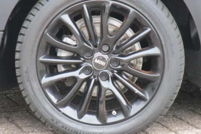 MINI Clubman (2017) thumbnail 6