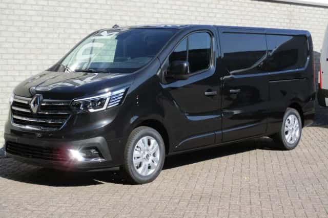 Renault Trafic (2022) thumbnail 3