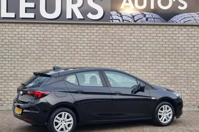 Opel Astra (2018) thumbnail 4