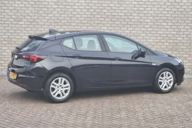 Opel Astra (2018) thumbnail 5