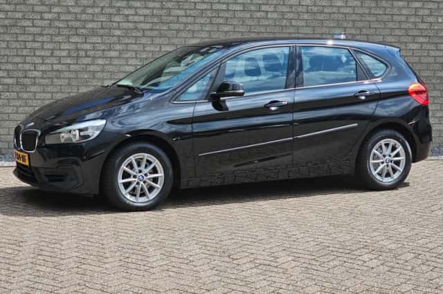BMW 2-Serie Active Tourer (2019) thumbnail 2