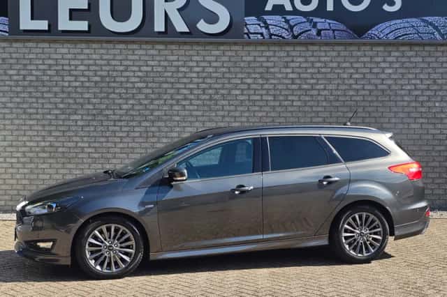 Ford Focus (2017) thumbnail 1