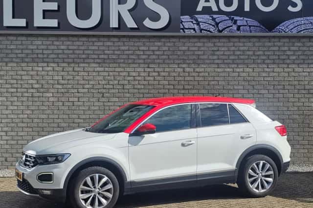Volkswagen T-Roc (2019) thumbnail 1