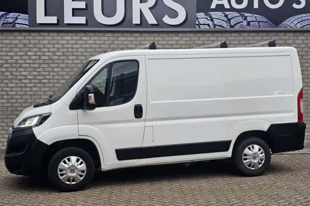 Peugeot Boxer (2018) thumbnail 1