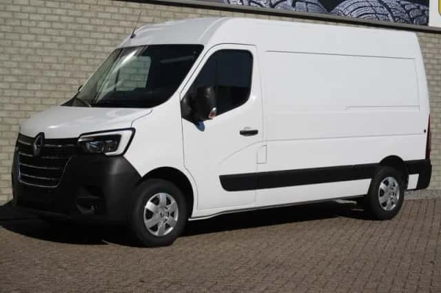 Renault Master (2022) thumbnail 2