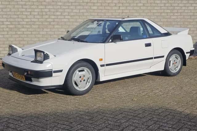 Toyota MR2 (1985) thumbnail 5