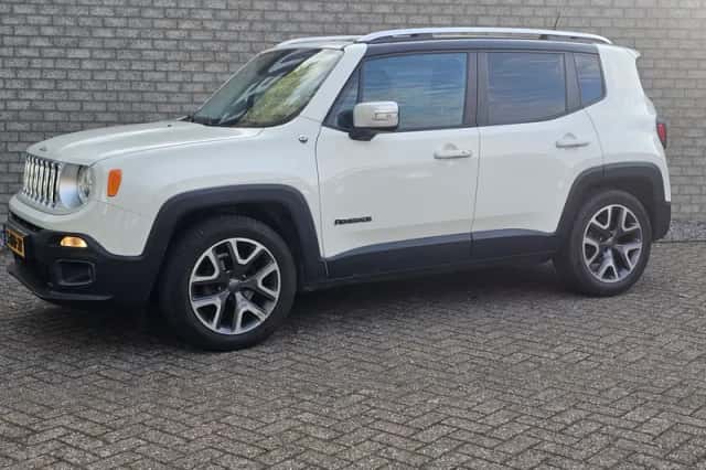 Jeep Renegade (2015) thumbnail 2