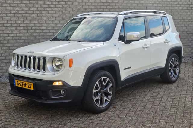 Jeep Renegade (2015) thumbnail 3