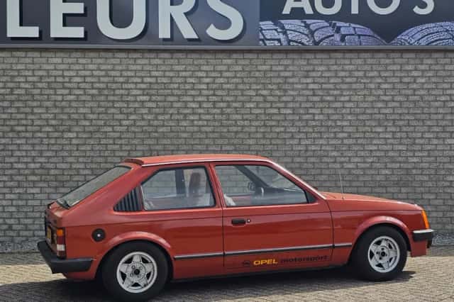 Opel Kadett (1982) thumbnail 4