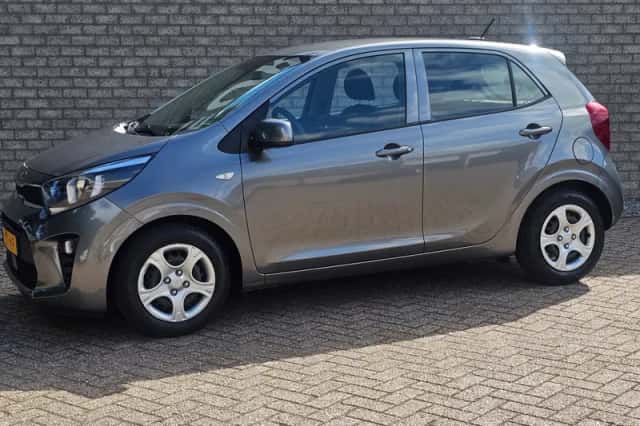 Kia Picanto (2021) thumbnail 2