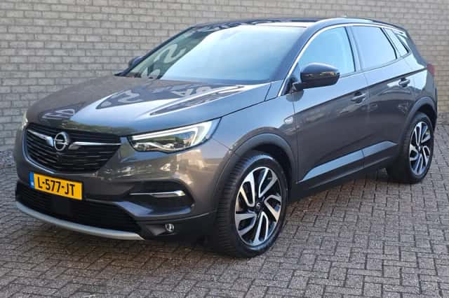 Opel Grandland (2019) thumbnail 3