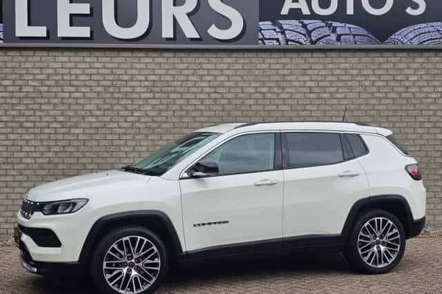 Jeep Compass (2022) thumbnail 1