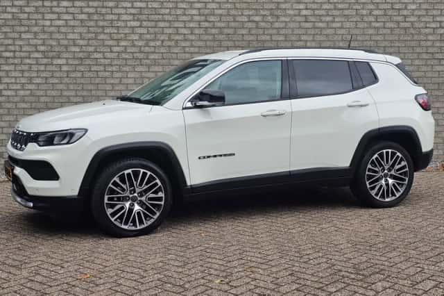 Jeep Compass (2022) thumbnail 2