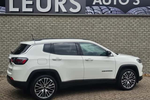 Jeep Compass (2022) thumbnail 4