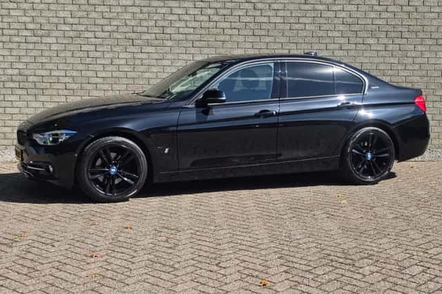 BMW 3-Serie (2018) thumbnail 2
