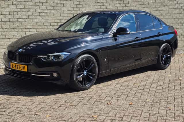 BMW 3-Serie (2018) thumbnail 3