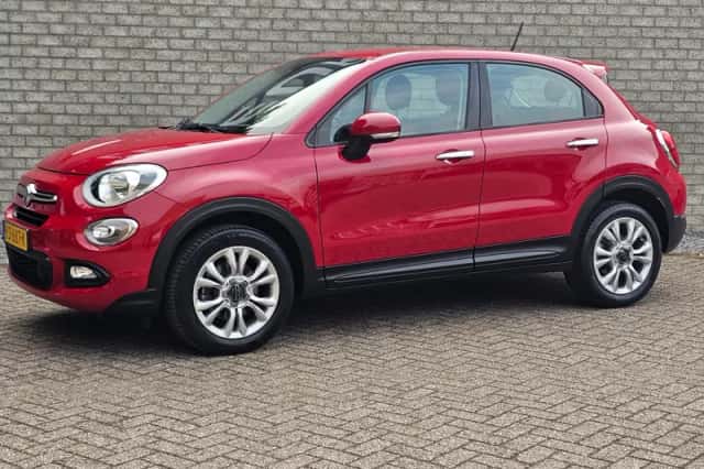 Fiat 500X (2016) thumbnail 2