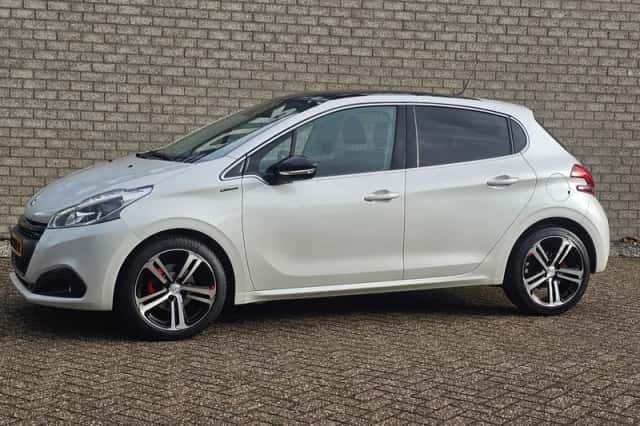 Peugeot 208 (2018) thumbnail 2