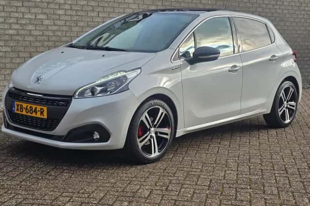 Peugeot 208 (2018) thumbnail 3