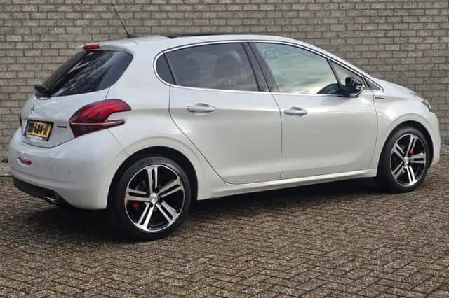 Peugeot 208 (2018) thumbnail 5