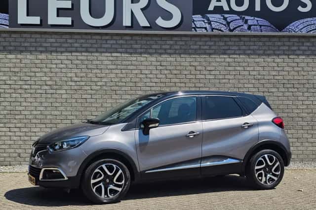 Renault Captur (2016) thumbnail 1