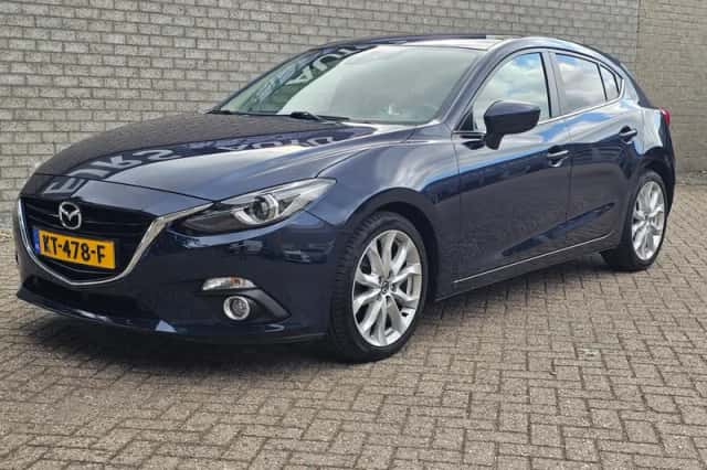 Mazda 3 (2016) thumbnail 4