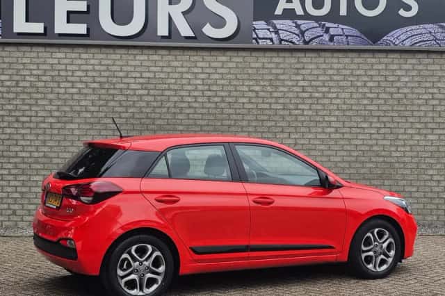 Hyundai i20 (2019) thumbnail 4
