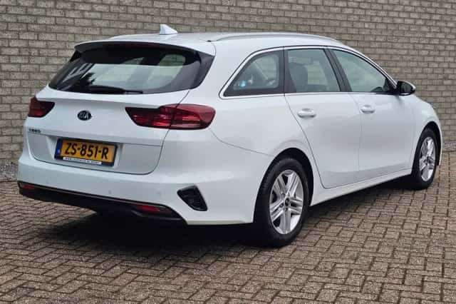 Kia Ceed (2019) thumbnail 6
