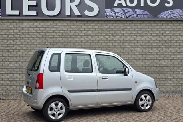 Opel Agila (2005) thumbnail 4