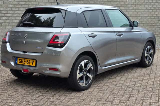 Suzuki Swift (2024) thumbnail 6