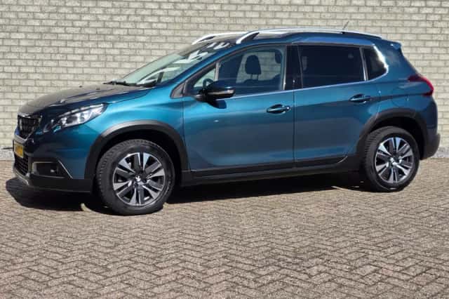 Peugeot 2008 (2018) thumbnail 2