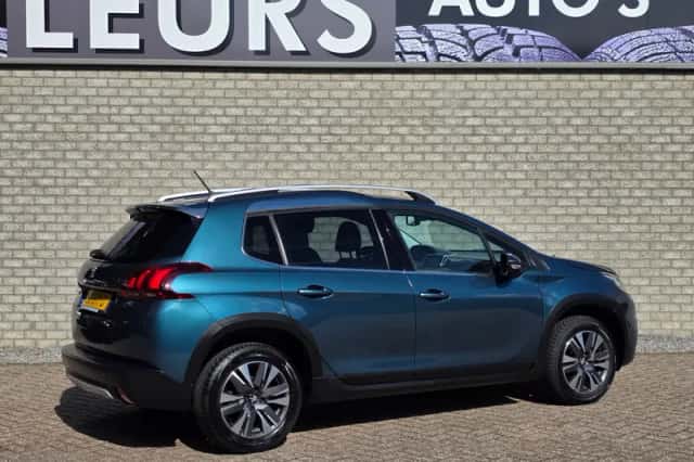Peugeot 2008 (2018) thumbnail 4