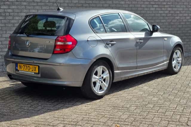 BMW 1-Serie (2011) thumbnail 6